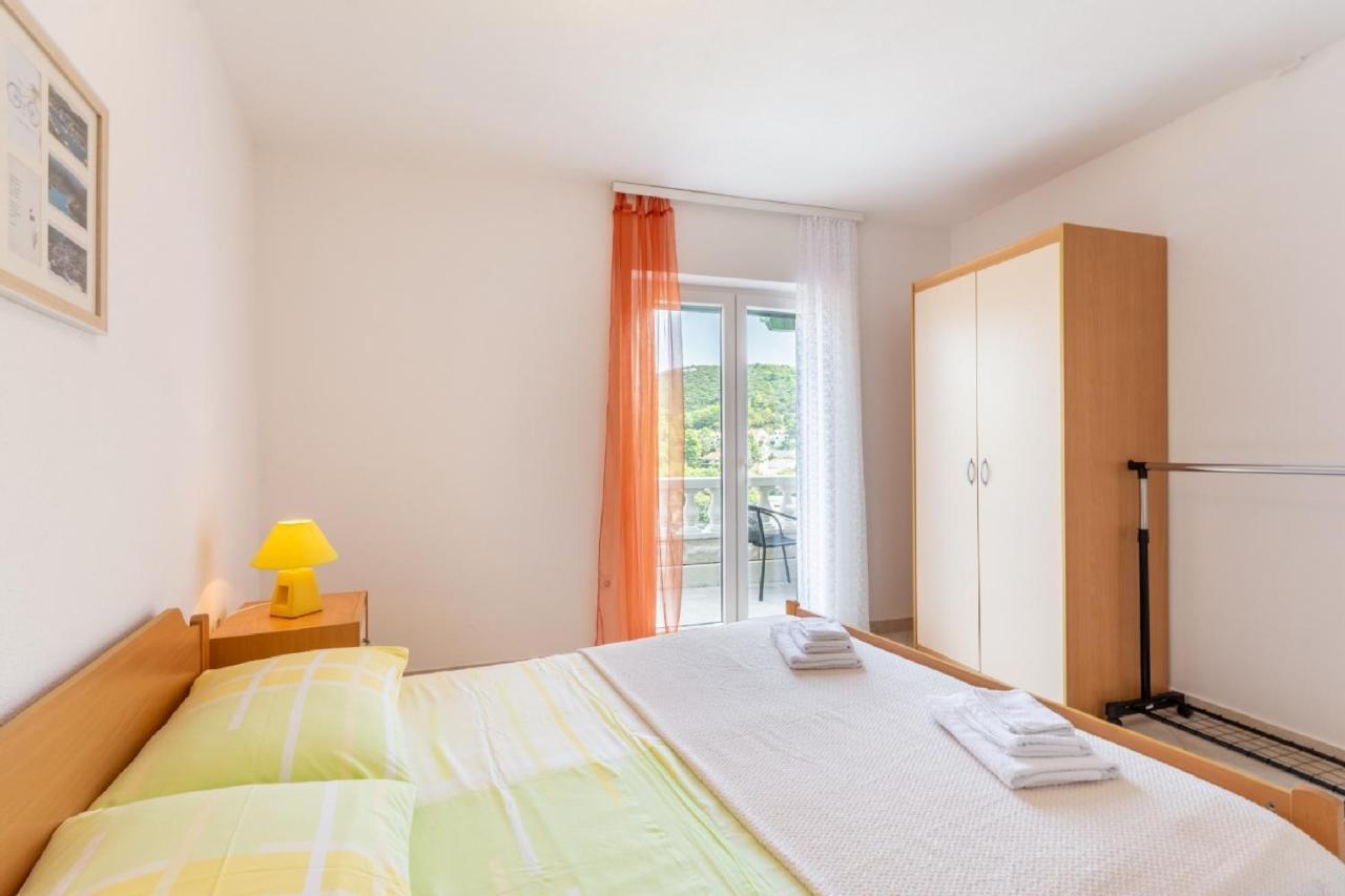 Apartments Darija ปูชิสชา ภายนอก รูปภาพ